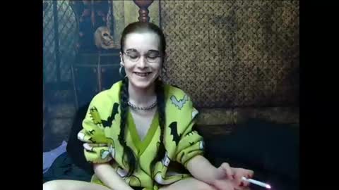 Seraphin Munster online show from July 1, 5:01 pm