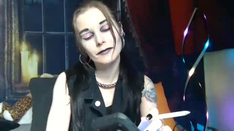 Snapshot of seraphinmunster chatting on February 20, 6:24 pm Seraphin Munster online show from February 20, 6:24 pm