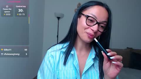 SereneSophi online show from November 27, 2:47 am