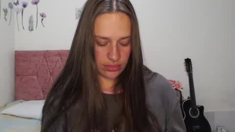 serenity_crystal online show from September 9, 11:15 pm