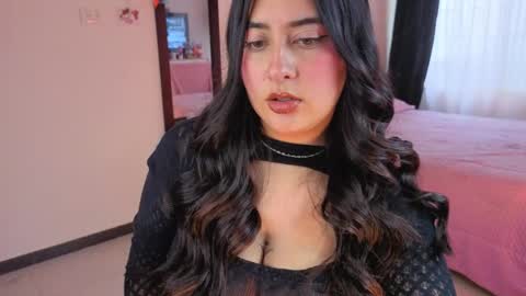 Serenna Cruz online show from June 5, 8:59 pm
