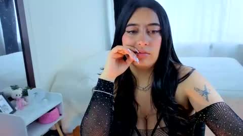 Serenna Cruz online show from September 18, 4:27 pm