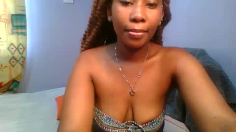 Snapshot of sexie_curvie chatting on February 7, 2:26 pm Maggie online show from February 7, 2:26 pm