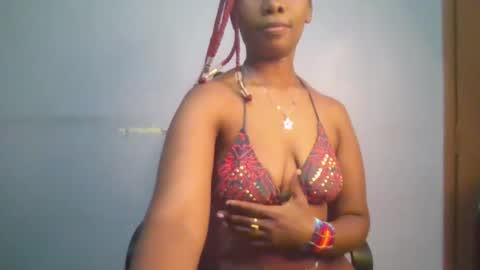 Snapshot of sexie_curvie chatting on February 24, 8:58 pm Maggie online show from February 24, 8:58 pm