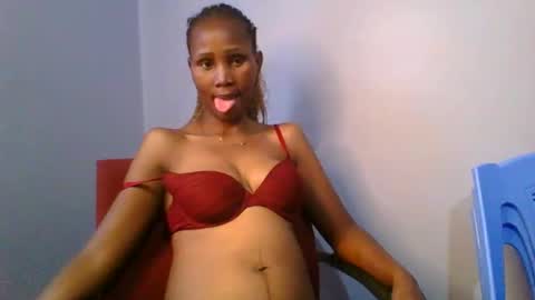 Snapshot of sexie_love chatting on February 28, 7:37 am Nancy online show from February 28, 7:37 am
