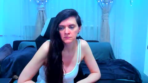 sexqueen1111 online show from September 14, 2:20 am