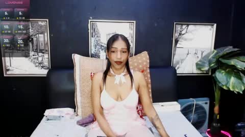 claudelle online show from June 29, 6:51 pm