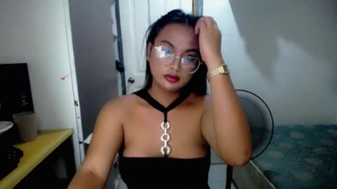 sexuallyattractive_mae online show from July 10, 7:58 pm