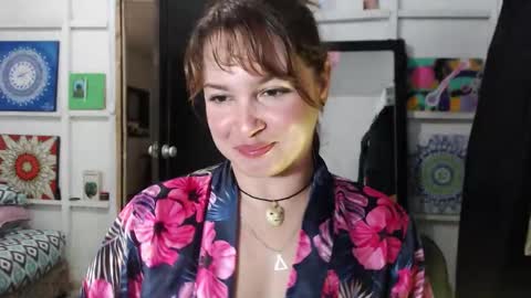 Snapshot of sexwwoman chatting on October 3, 7:41 pm CHIARA online show from October 3, 7:41 pm