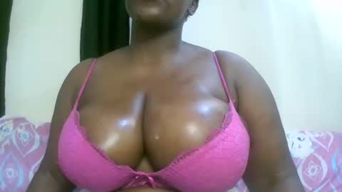 sexxi_ebony online show from March 6, 9:48 am