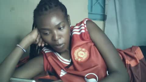sexxy_curvy23 online show from June 21, 3:43 am