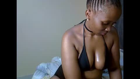 Snapshot of sexxyqueens chatting on September 11, 4:07 pm Sexxyqueens online show from September 11, 4:07 pm