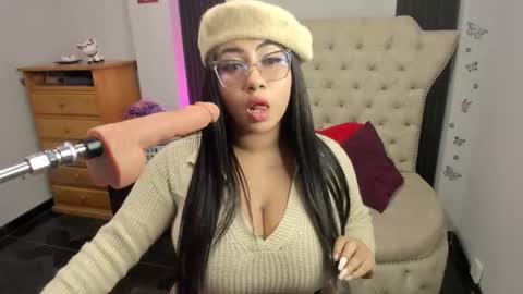  C R I S T A L  online show from September 23, 11:36 pm