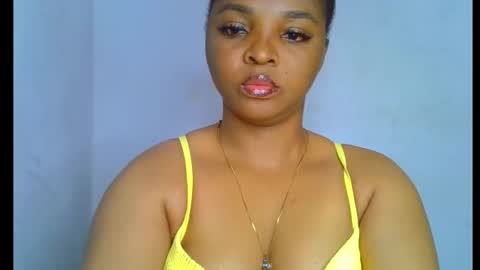 Clara online show from September 17, 7:45 pm