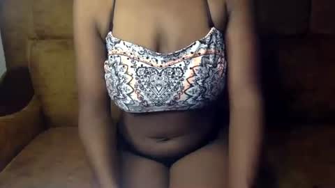 Ellahh online show from July 6, 9:36 am
