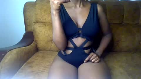 Ellahh online show from June 25, 10:08 am