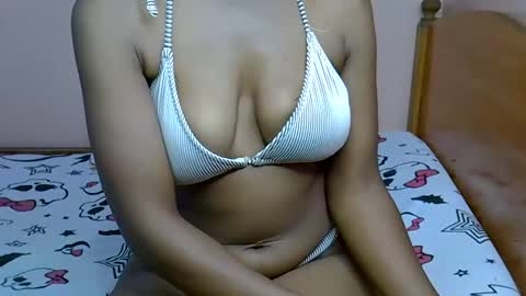 Ellahh online show from February 9, 9:55 am