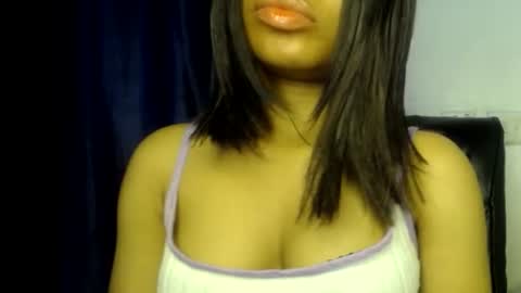Ella online show from July 12, 1:12 pm
