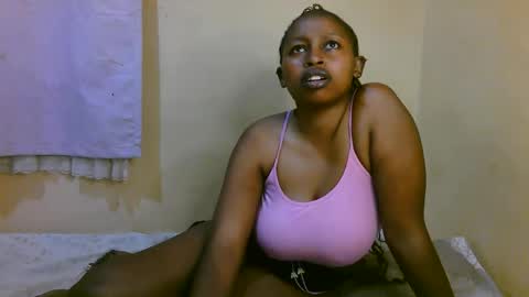 sexy_latasha online show from May 11, 4:04 pm