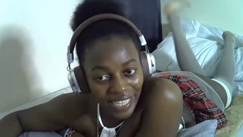 Linda online show from August 1, 11:51 pm