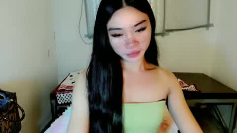 Snapshot of sexy_mikaxoxo chatting on February 12, 4:44 am mika online show from February 12, 4:44 am
