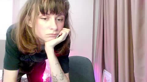 Mandy Green online show from June 17, 9:27 pm