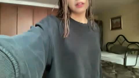 Alice Skay online show from March 14, 3:24 pm