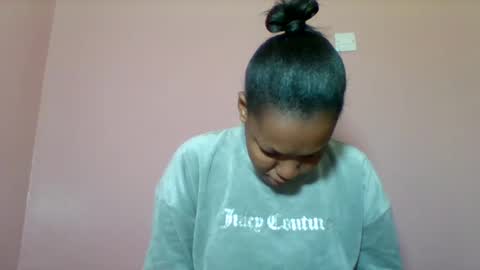 sexyapple2002 online show from September 11, 7:09 am