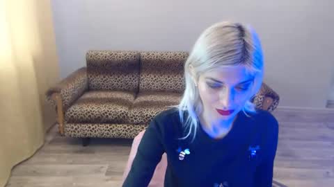Snapshot of sexybeatriice chatting on January 14, 7:27 am sexybeatriice online show from January 14, 7:27 am