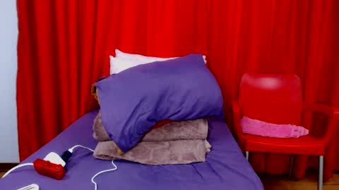 sexybustyboobs online show from June 20, 6:50 am