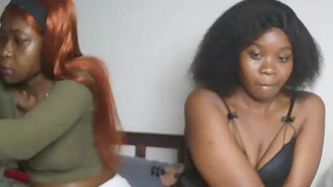 sexyebony283378 online show from May 11, 3:52 am