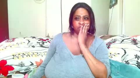 sexyebonylove89 online show from May 6, 2:26 am
