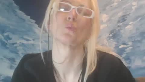 ENI pvt moan your name  WHEN I M NOT online you tell me in SNAPCHAT deal yes add me...  FREE TWITTER magiconline101...... online show from December 4, 4:21 am