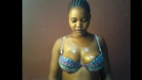 sexyeye368293 online show from April 3, 11:25 pm