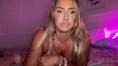 Ashley Love online show from September 22, 7:29 am