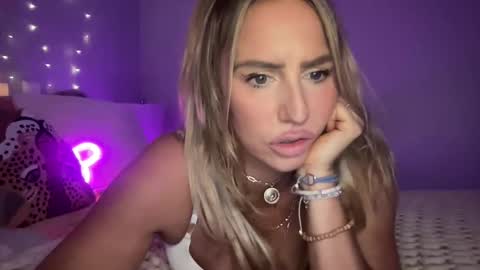 Ashley Love online show from February 8, 8:31 am