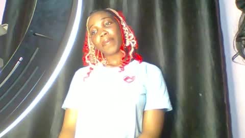 Snapshot of sexyhotbody_haileyxx chatting on September 27, 7:21 pm Hailey online show from September 27, 7:21 pm