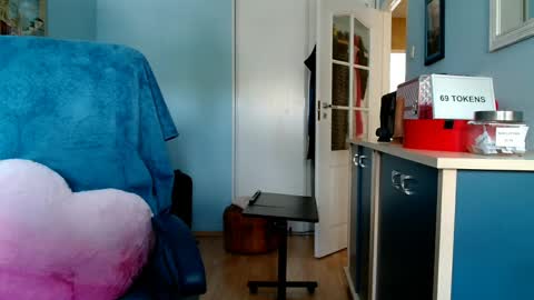 Jenny online show from May 5, 11:13 am