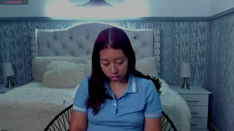laura online show from May 1, 11:35 am