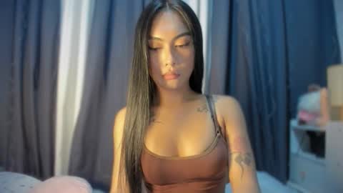 maxine online show from February 12, 8:43 pm