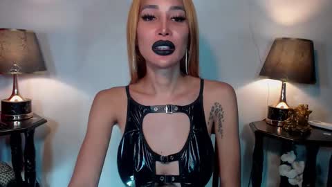 Queen Sofia online show from May 26, 5:07 am
