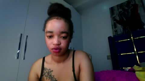 mel online show from June 15, 2:34 am