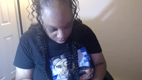 SexyMona online show from May 2, 5:00 am