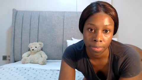 sexymonalisa1 online show from June 15, 6:24 am