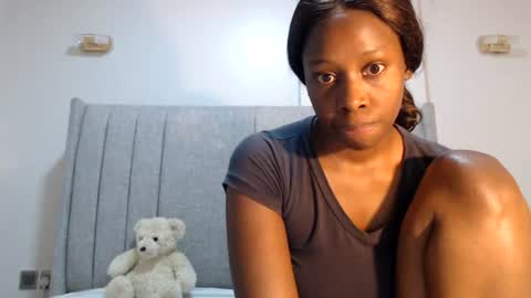 sexymonalisa1 online show from August 3, 8:51 am