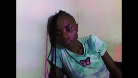 Snapshot of sexyneedle22 chatting on March 7, 4:46 am VIVIAN online show from March 7, 4:46 am