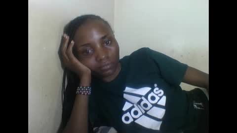 Snapshot of sexyneedle22 chatting on March 10, 5:29 pm VIVIAN online show from March 10, 5:29 pm