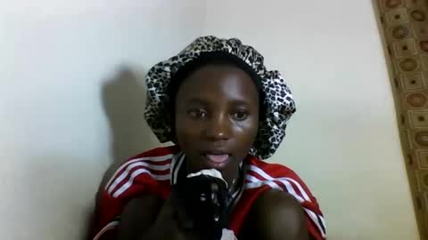 Snapshot of sexyneedle22 chatting on February 21, 6:51 am VIVIAN online show from February 21, 6:51 am