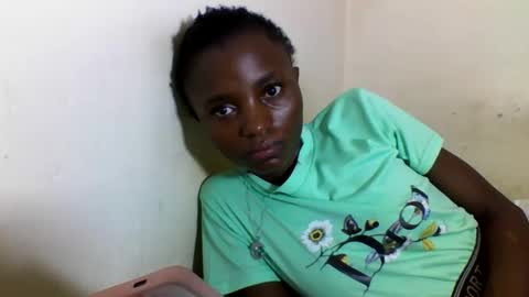 Snapshot of sexyneedle22 chatting on March 2, 6:37 am VIVIAN online show from March 2, 6:37 am