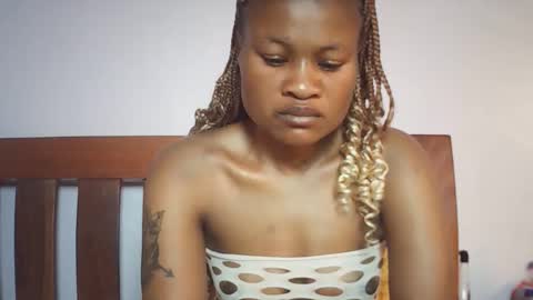 queenivy online show from January 16, 12:17 am